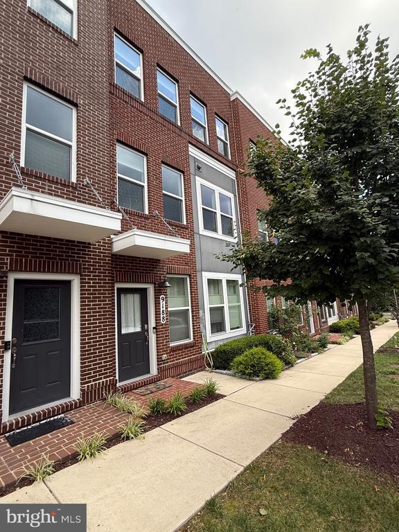 Building Photo - 9188 Snowden Ashford Rd