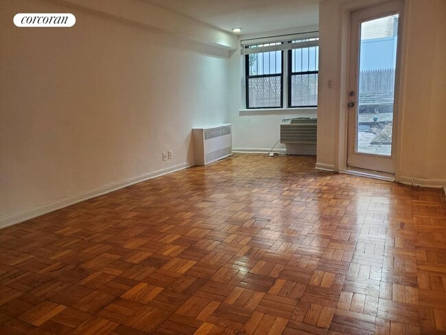 Building Photo - 311 E 78th St