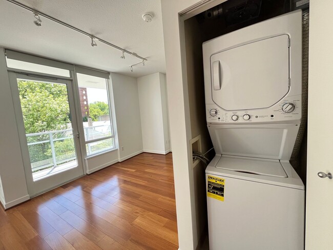 Building Photo - Benson Tower Condo in the Heart of Downtow...