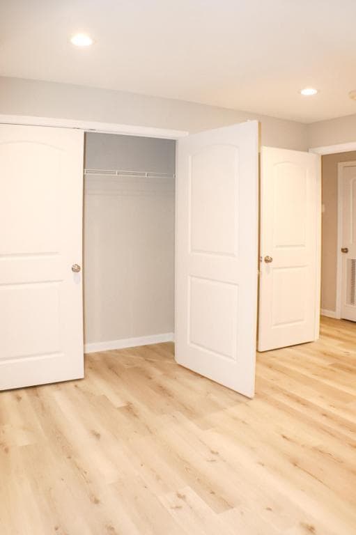 Building Photo - 12 Rockridge Ct