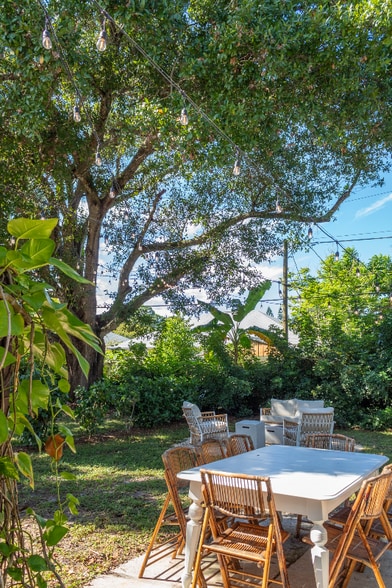 Building Photo - 1645 34th Ave