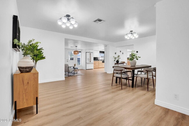 Building Photo - 10624 N 38th St