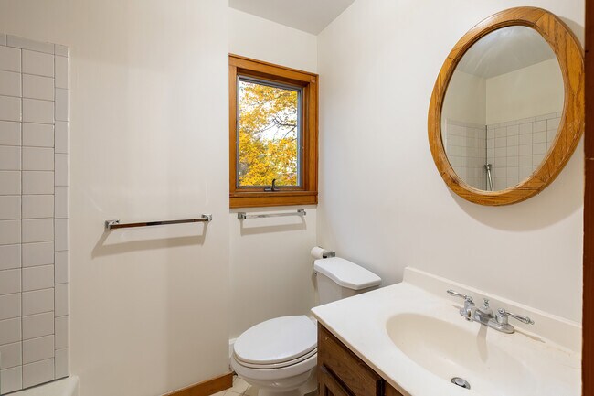 Building Photo - 14 Clearview Terrace