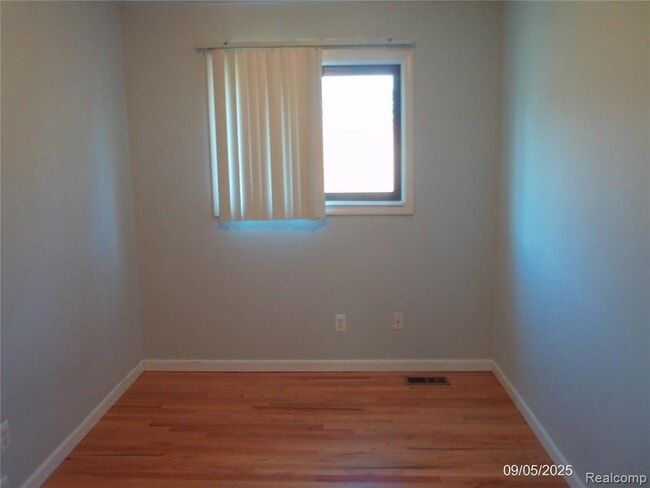 Building Photo - 38732 Monterey Dr