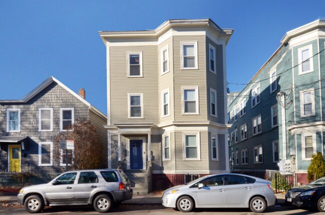 Building Photo - 319 Columbia St