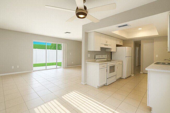 Building Photo - 4532 SW 8th Pl