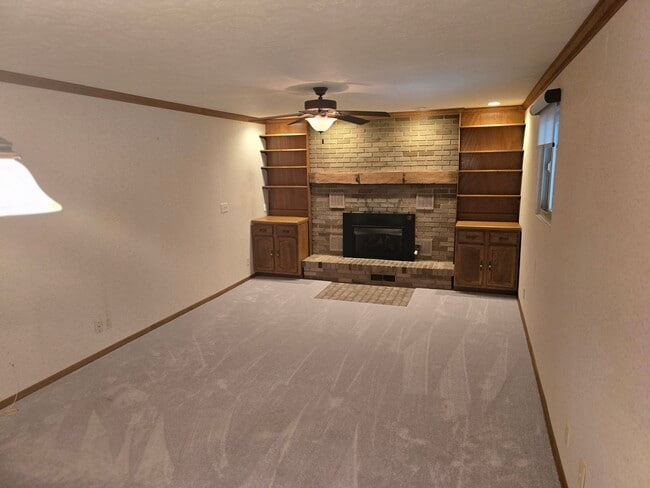 Building Photo - 209 Woodley Terrace