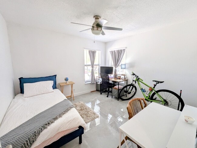 Building Photo - 3130 Millwood Terrace