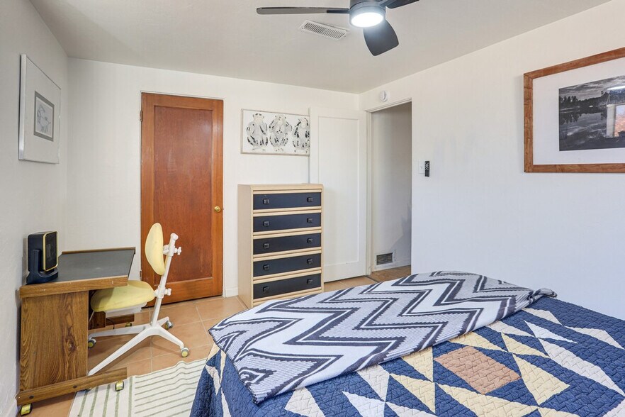 Building Photo - 1383 S Zenobia St