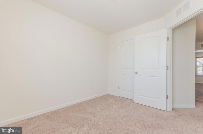 Building Photo - 172 Drexel Ct