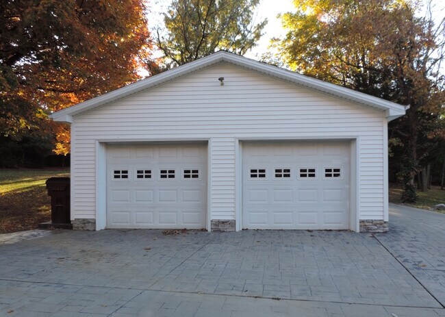 Building Photo - 396 Chilesburg Rd