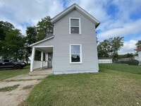 Building Photo - 317 Studebaker St