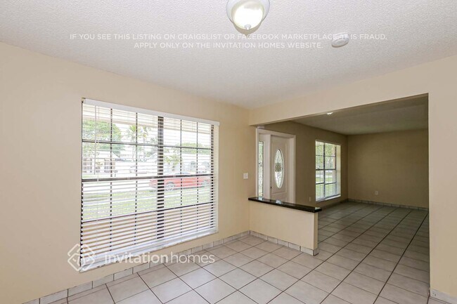 Building Photo - 5131 SW 101st Terrace