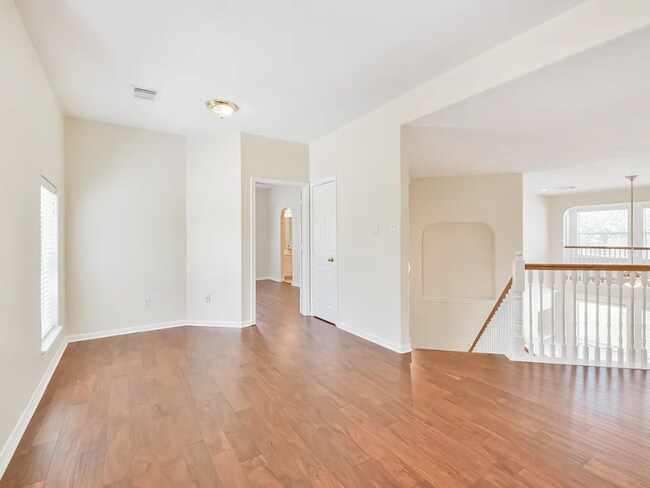 Building Photo - 2502 Bridge Hampton Way