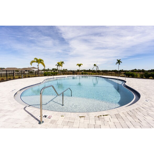 Building Photo - 2185 Kylar Dr