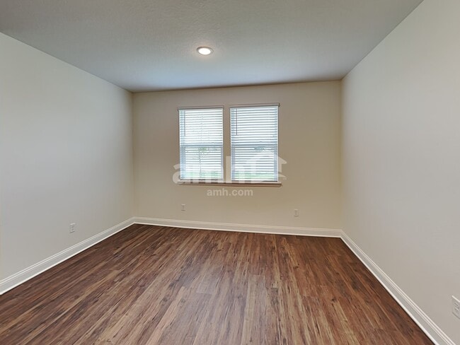 Building Photo - 8615 Belfort St