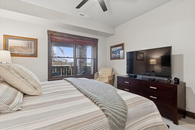 Building Photo - Delightful Monterra 2 Bed 2 Bath Condo with Views of Glacier Park