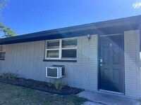 Building Photo - 9322 Grandfield Rd