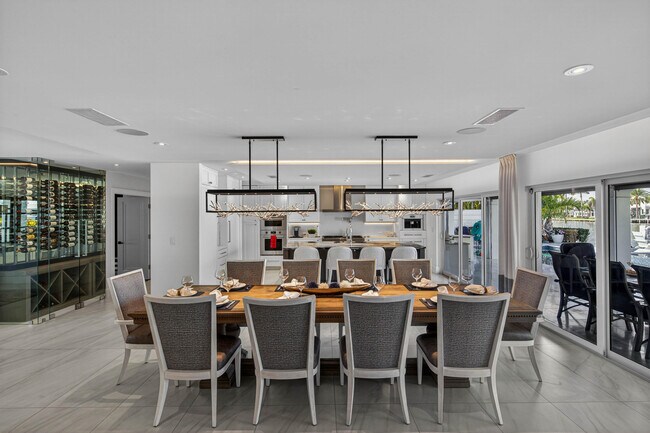 Building Photo - 3109 NE 42nd Ct