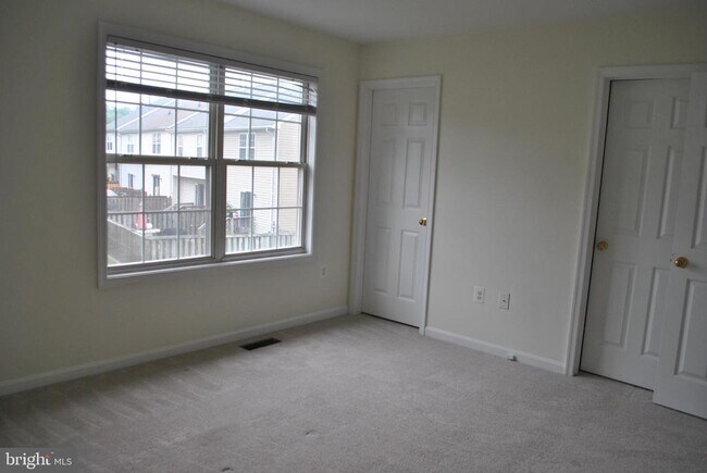 Building Photo - 537 Highland Towne Ln