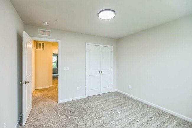 Building Photo - 9582 Killenney Pl