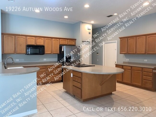 Building Photo - 19226 Autumn Woods Ave