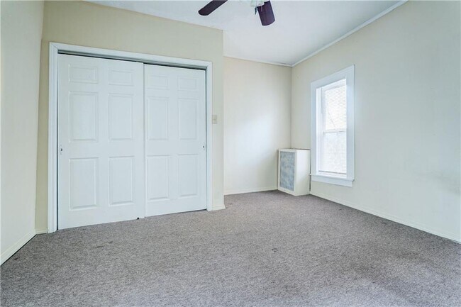 Building Photo - 416 Gregory St