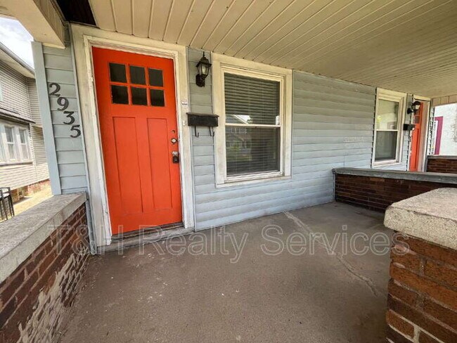 Building Photo - 2935 Ruckle St