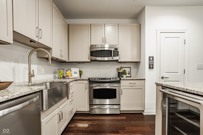 Building Photo - 333 Massachusetts Ave