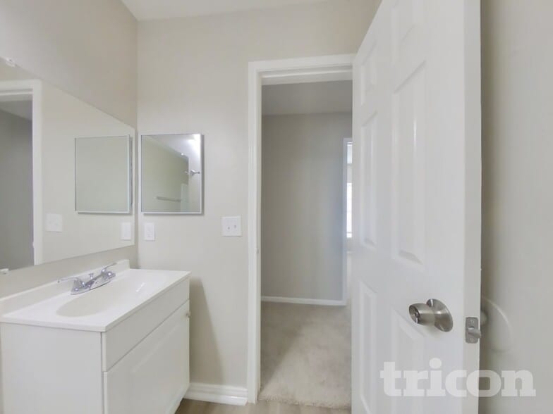Building Photo - 3115 Granite Lake Dr