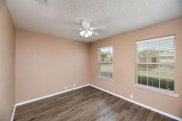 Building Photo - 206 Lakehurst Dr