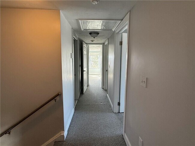 Building Photo - 251 High St