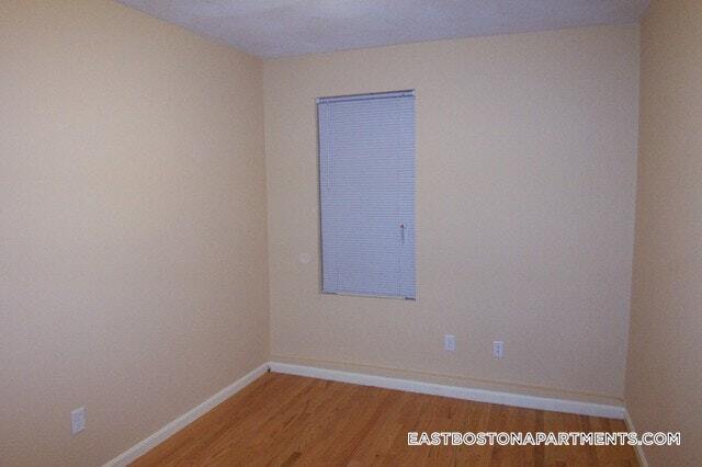 Building Photo - 52 Brooks St