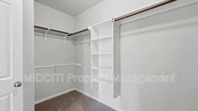 Building Photo - 1858 Lauter Ln