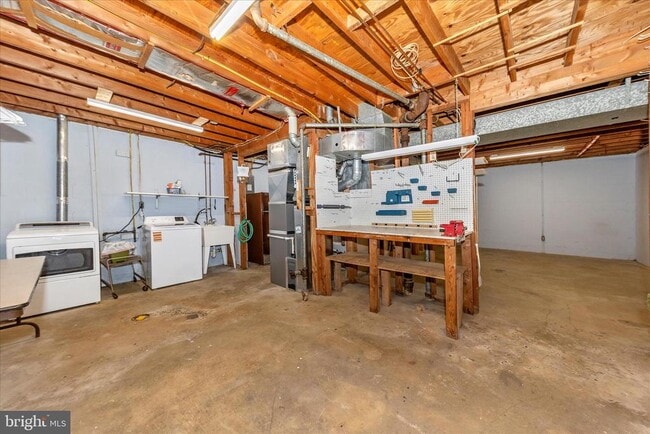 Building Photo - 17707 Amity Dr