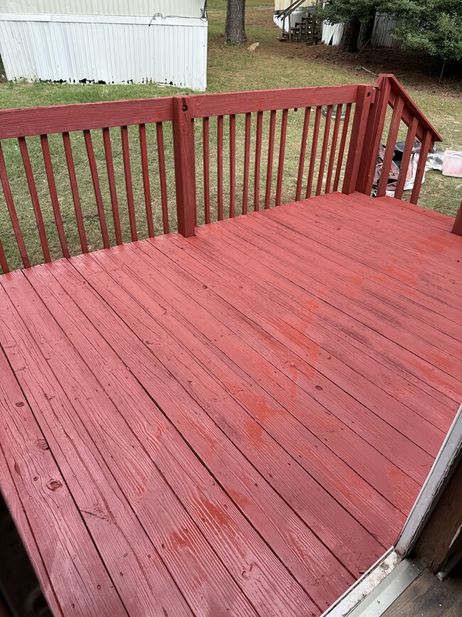 Building Photo - 1204 Sleepy Hollow Dr