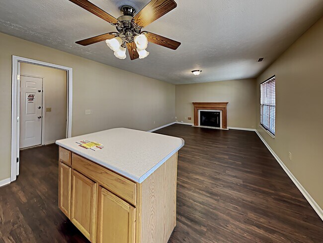 Building Photo - 6952 Antelope Boulevard