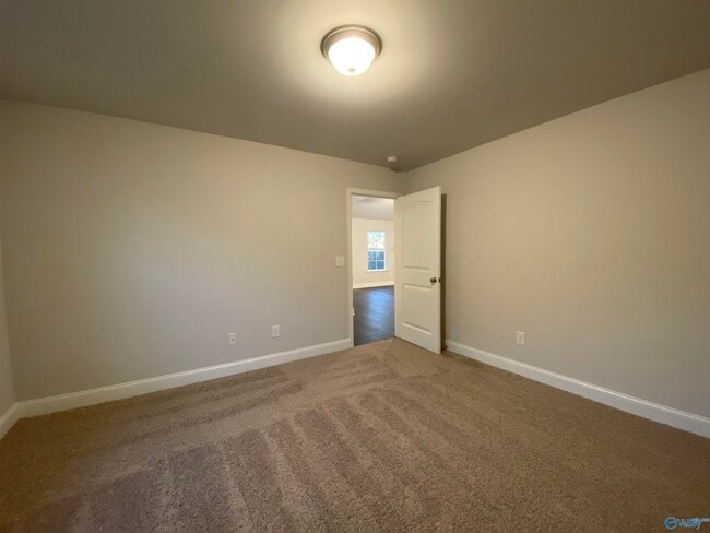 Building Photo - 158 Abercorn Dr