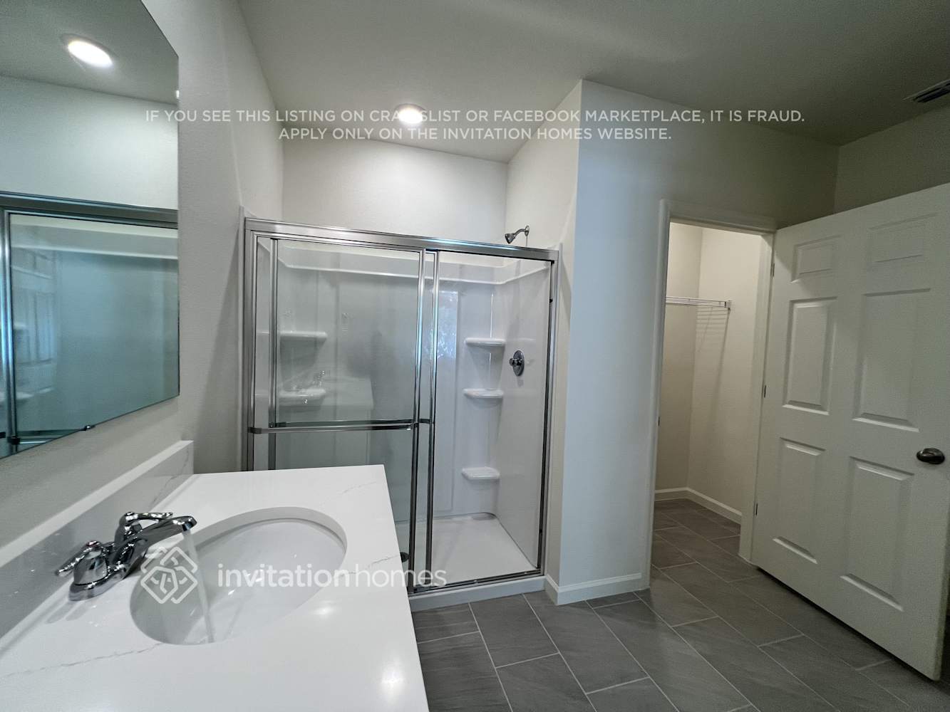 Building Photo - 9667 Seaspray Dr
