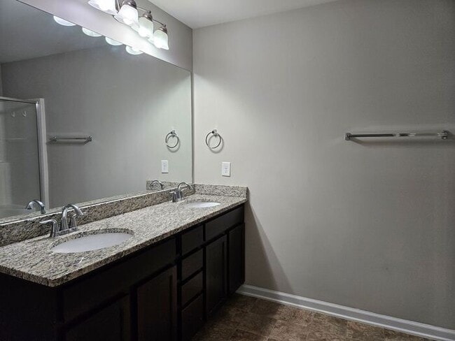 Building Photo - Great Home ! Great Schools !