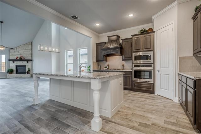 Building Photo - 332 Cowling Dr
