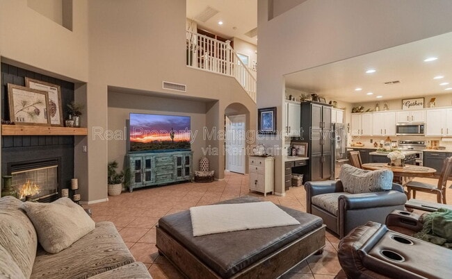 Building Photo - 3331 W Hemingway Ln