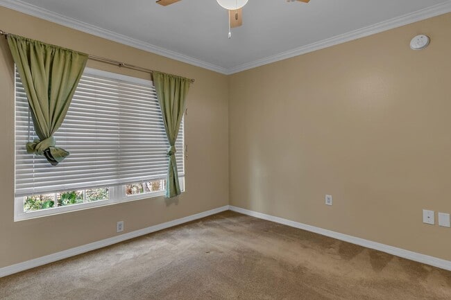 Building Photo - 4274 Calinda Ln