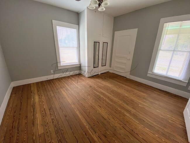 Building Photo - Fully Renovated Historic Home in Downtown Lake Charles