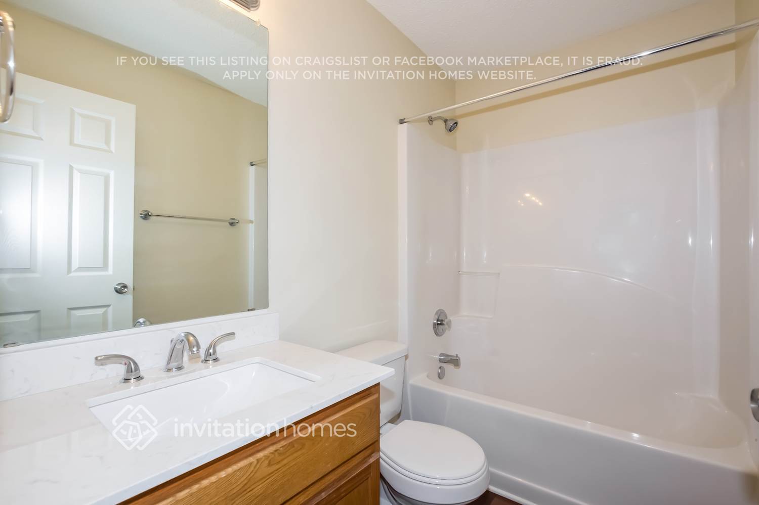 Building Photo - 10728 Glenluce Ave