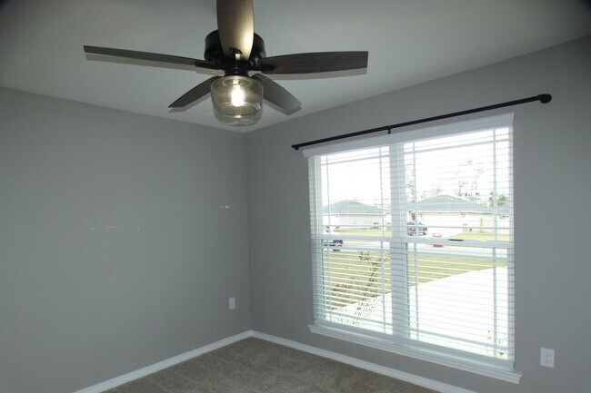 Building Photo - 3-Bedroom Home - The Woodlands