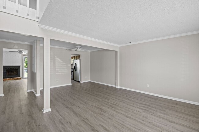 Building Photo - 1559 Sword Dancer Dr