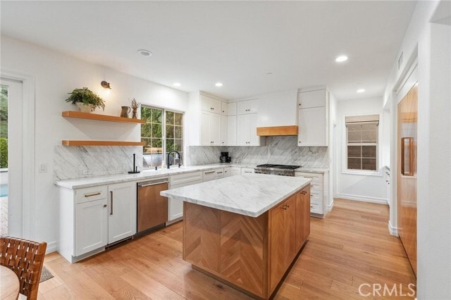 Building Photo - 1 Calle Saltamontes