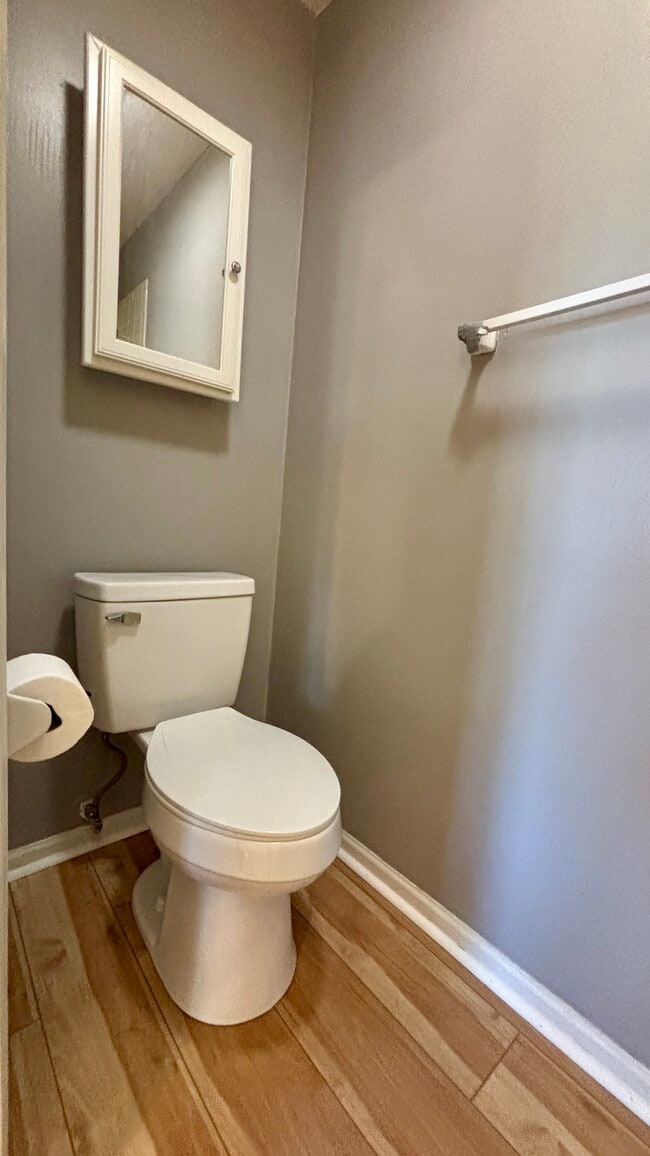 Building Photo - 6086 S Bay Dr