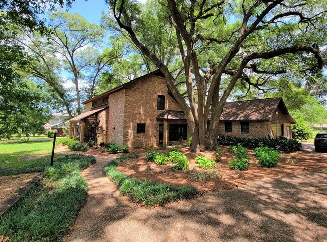 Building Photo - 4 bedroom house for rent on Killearn Estat...